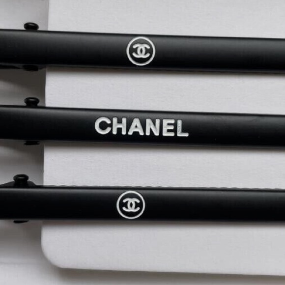 CHANEL Set of 3 Hair Pins - Picture 2 of 4